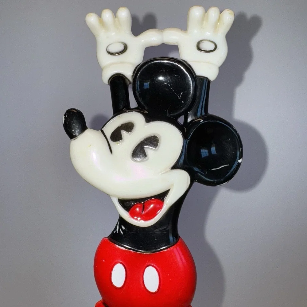 Vintage Walt Disney World‎ Back Scratcher Mickey Mouse Arms Up Classic